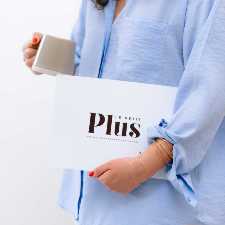 Accompagnement Le Petit Plus Caroline, collaboratrice administrative et communication à Toulouse - Le Petit Plus.